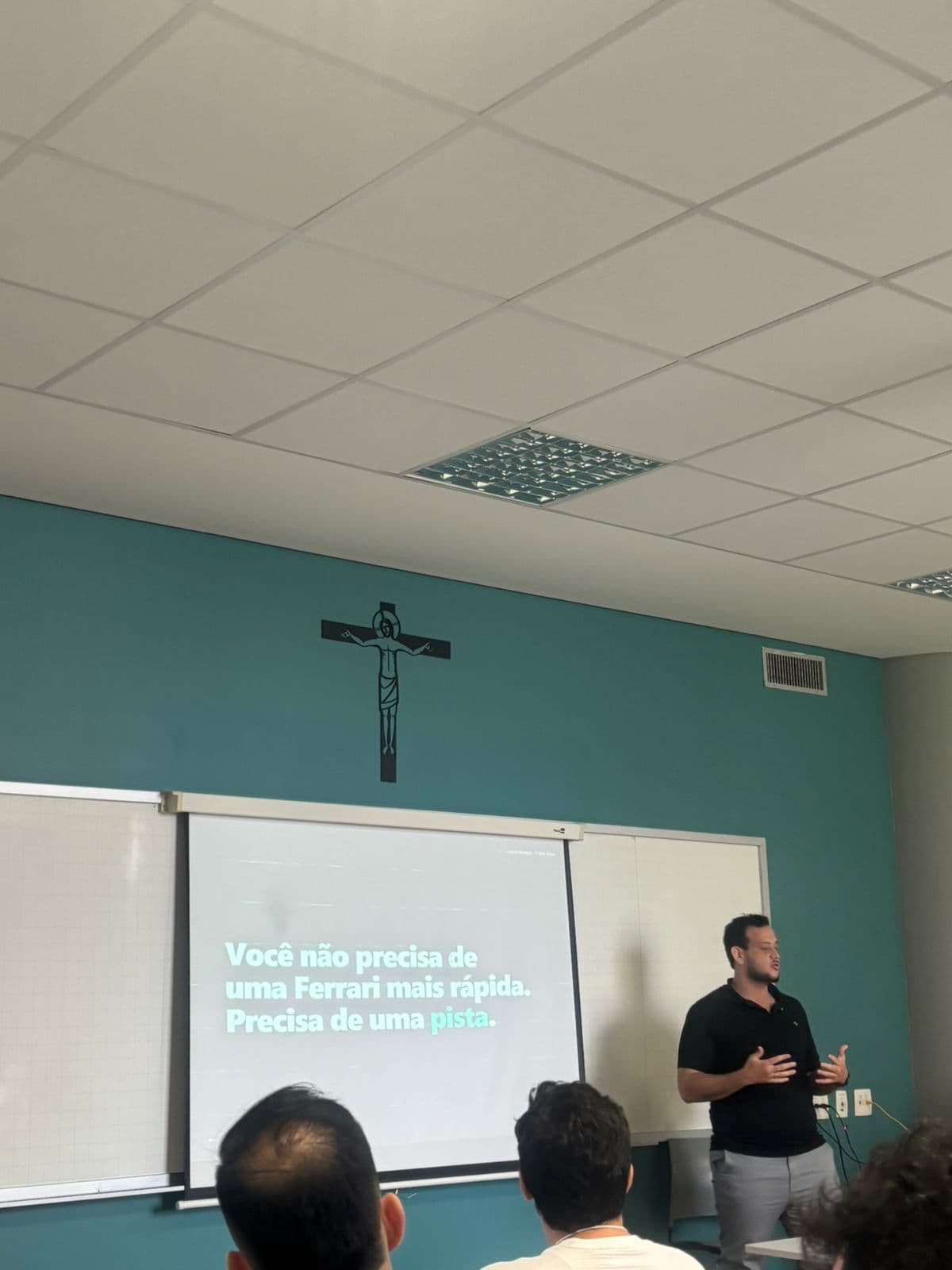Ítalo Castro no palco do WebTech Days — AI Edition, Belo Horizonte/MG — foto 1