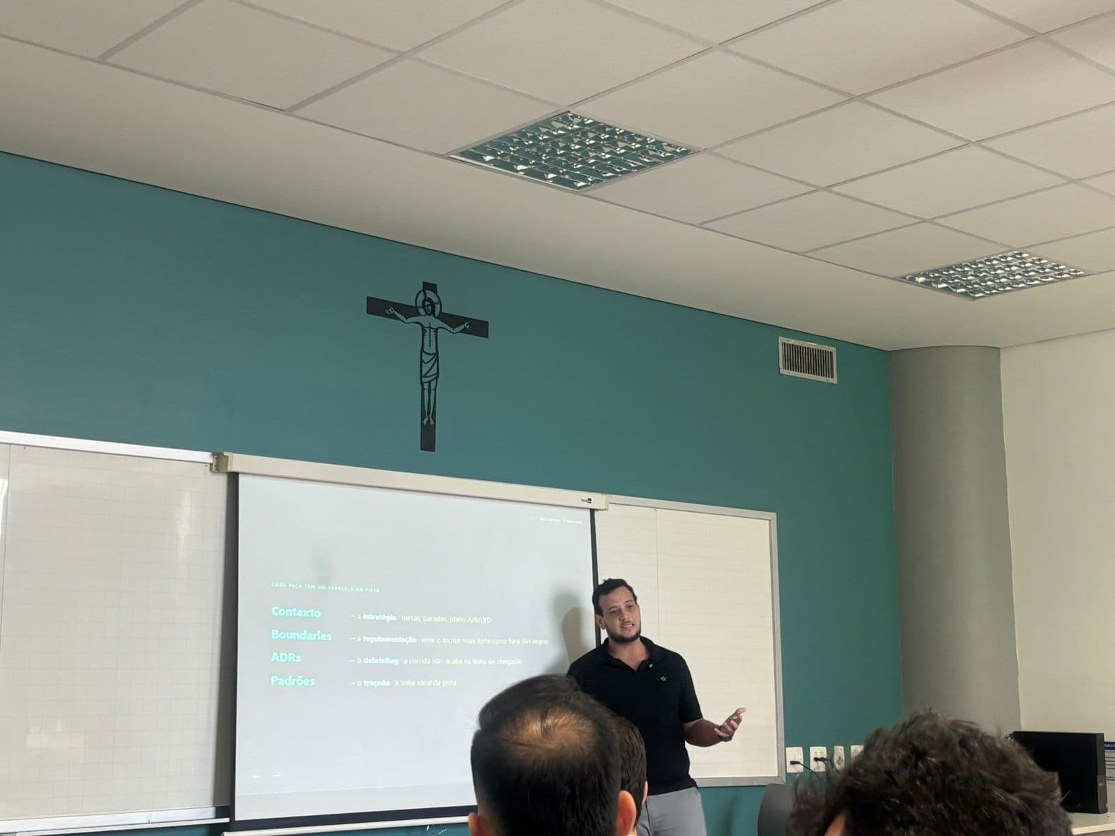 Ítalo Castro no palco do WebTech Days — AI Edition, Belo Horizonte/MG — foto 2