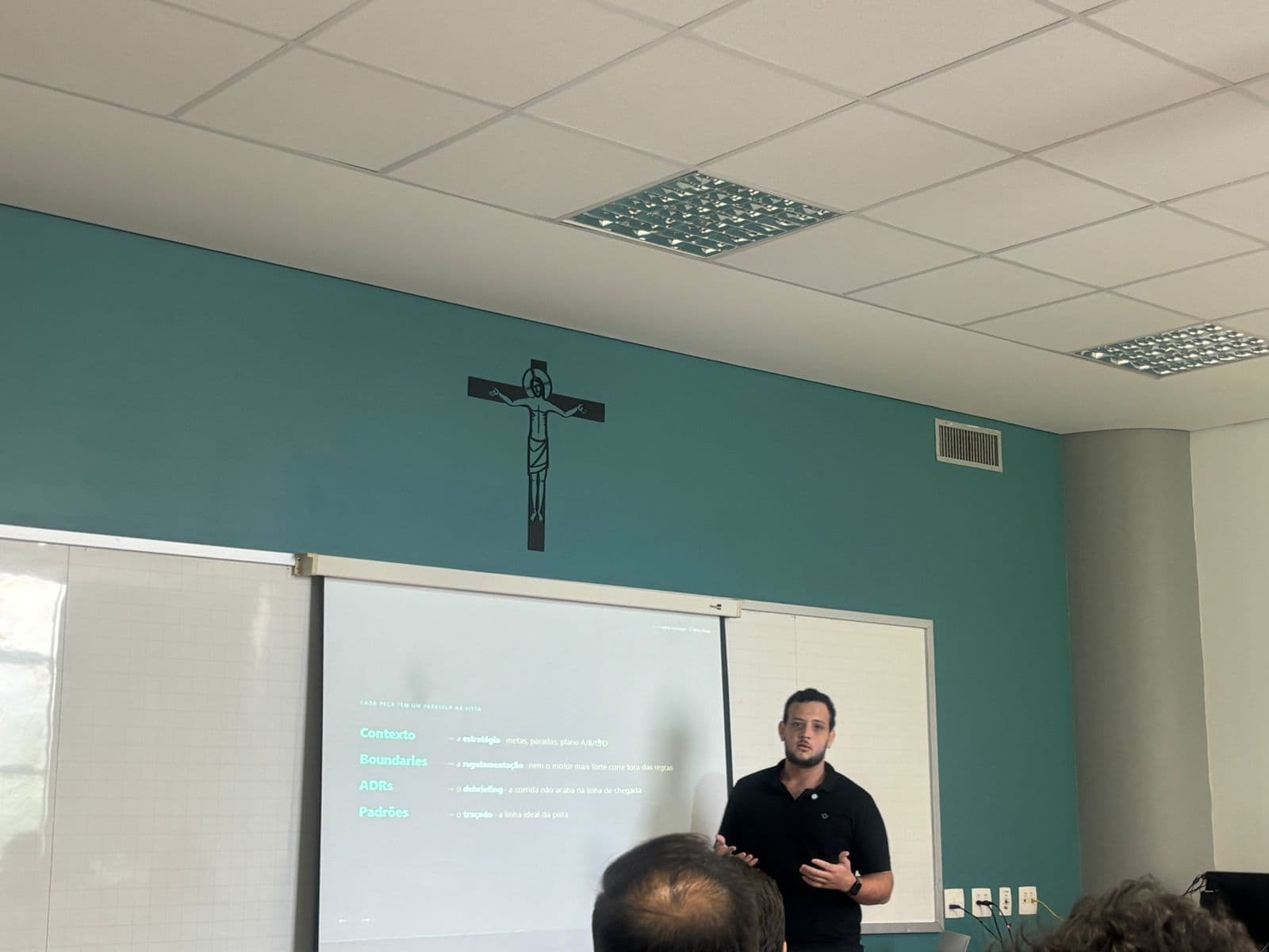 Ítalo Castro no palco do WebTech Days — AI Edition, Belo Horizonte/MG — foto 3